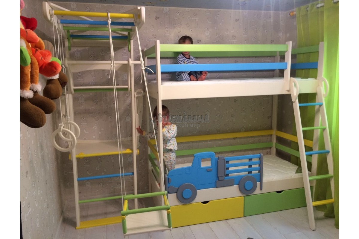 Детская двухъярусная кровать со спортивным комплексом