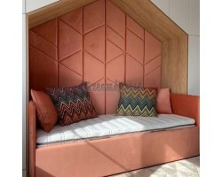 Мягкая кровать и стеновая панель 
